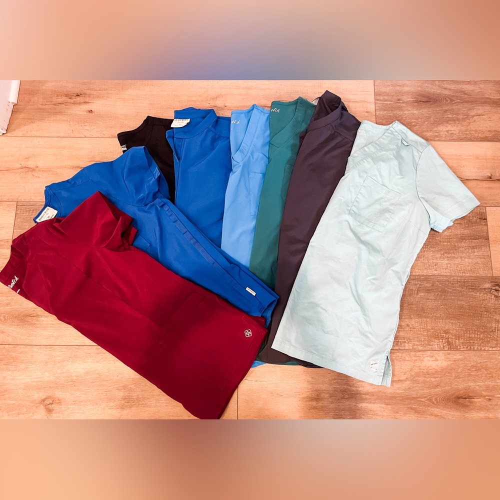 Women’s Scrub Lot - Size Medium